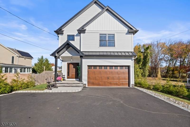 574 Ridgedale Ave - Photo 1