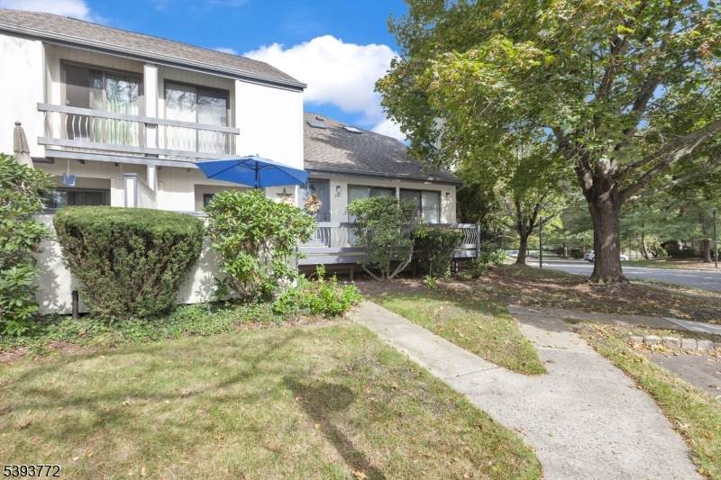 227 Arrowood Way - Photo 1