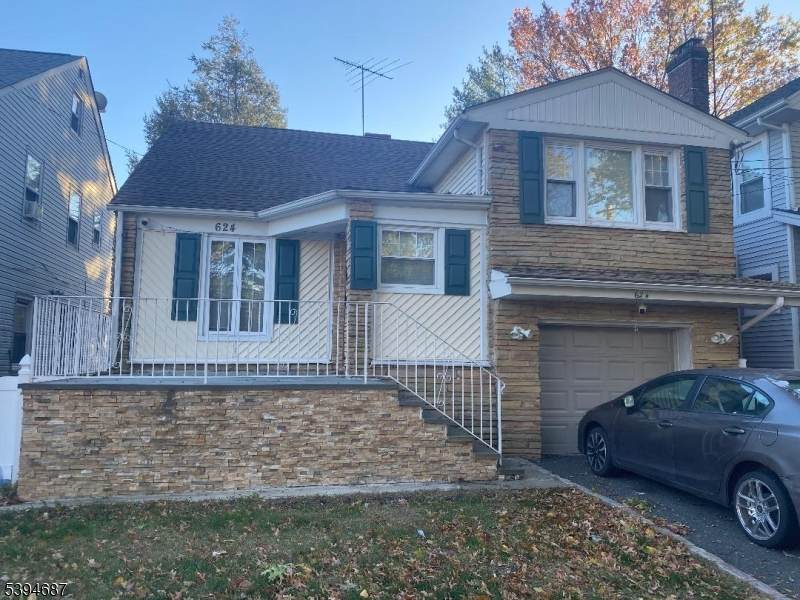 624 Irvington Ave - Photo 1