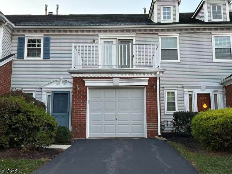 604 Bayley Ct - Photo 1