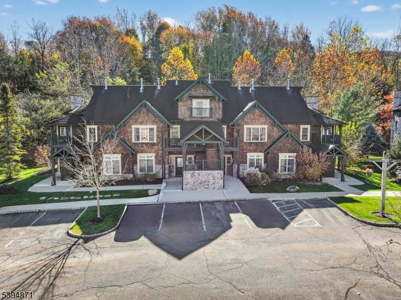 10 Pine Cres Unit 21 - Photo 1