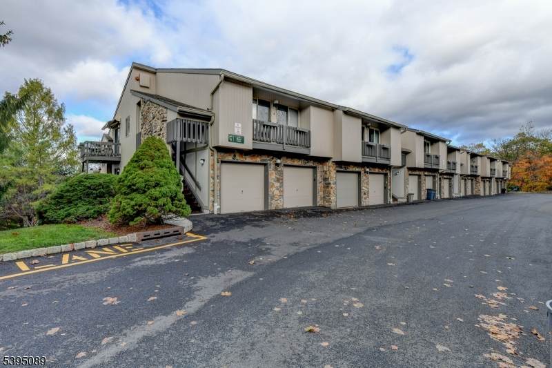 2 Meyer Ct - Photo 1