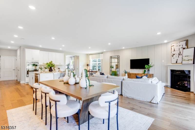 13 Eastwood Ter - Photo 1