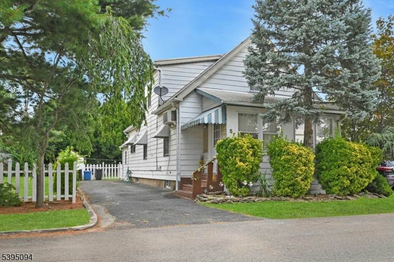 57 18Th Ave - Photo 1