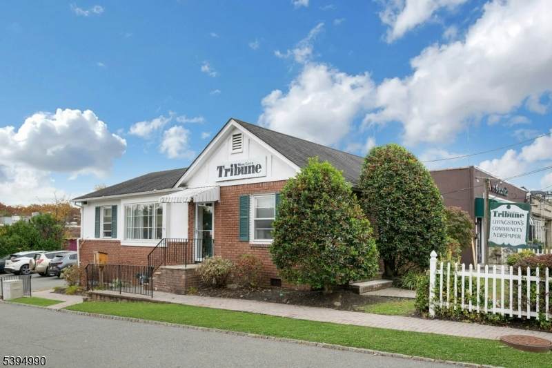 495 S Livingston Ave - Photo 1