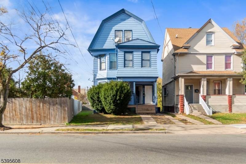 777 Stuyvesant Ave - Photo 1