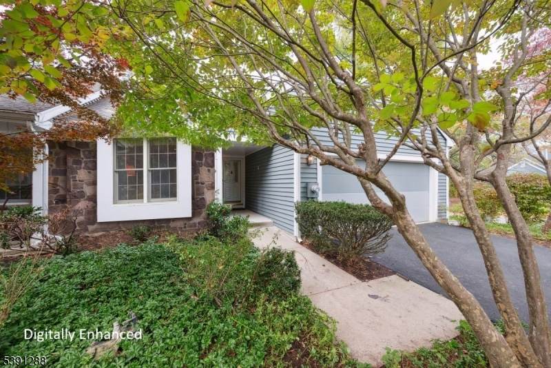 2 Berkley Ln - Photo 1