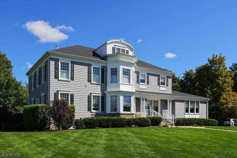 502 E Broad Street - Photo 1