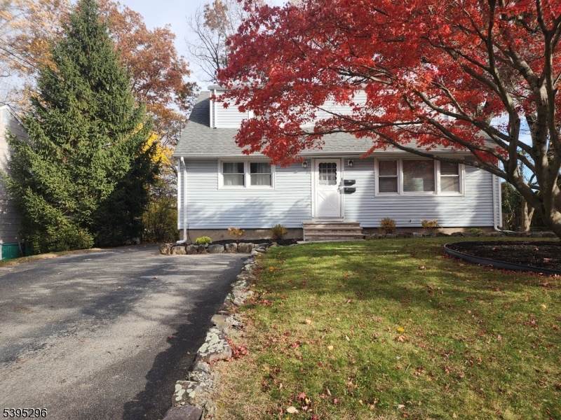 84 Reservoir Ave - Photo 1