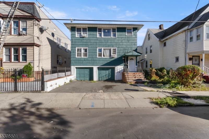 54 Brookdale Ave - Photo 1