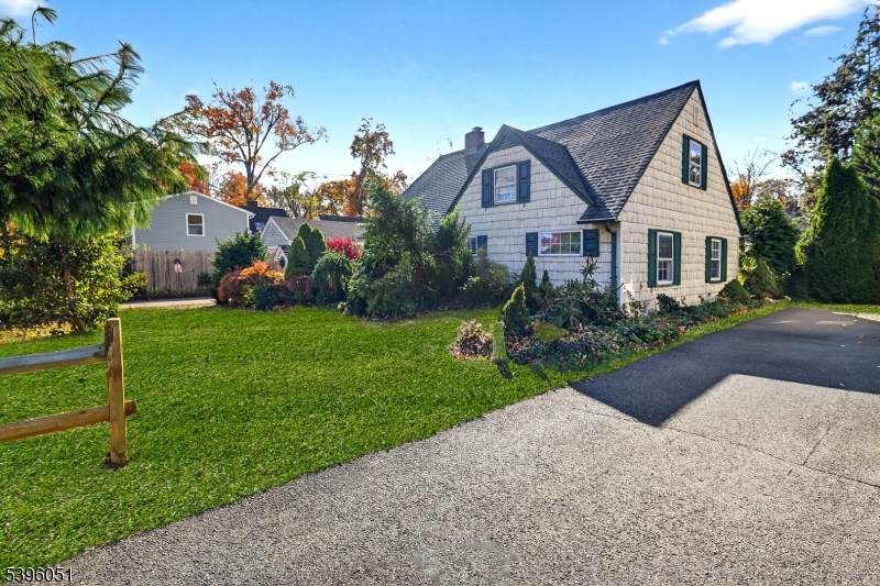 1 Andrew St - Photo 1