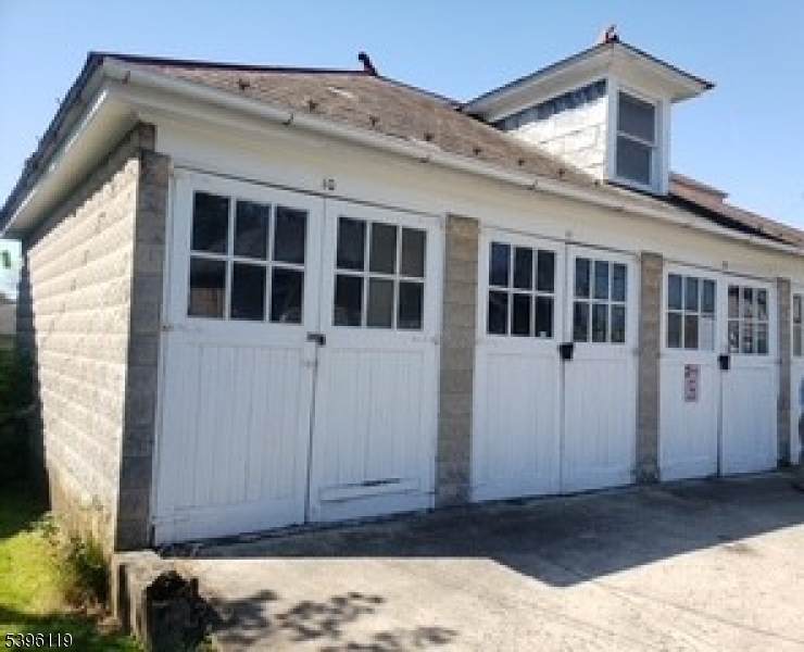 1511 Warren St - Photo 1