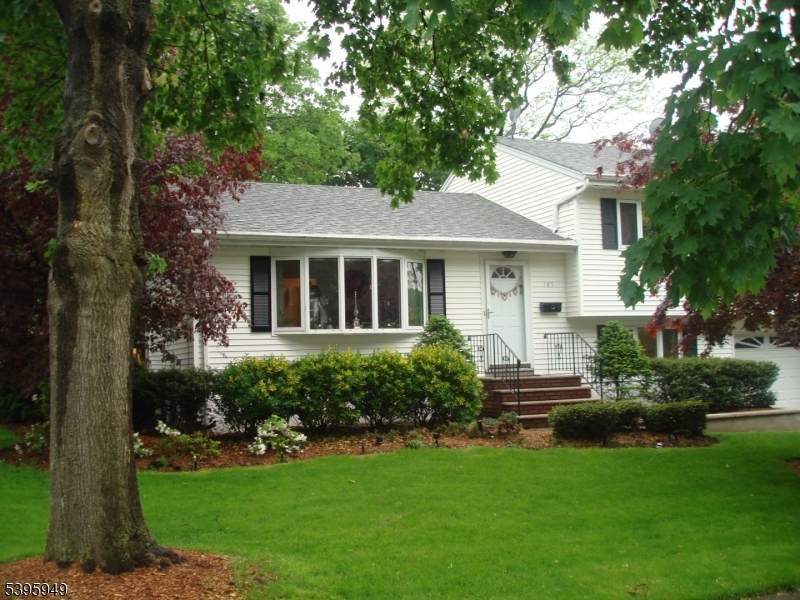 145 Vivian Ave - Photo 1