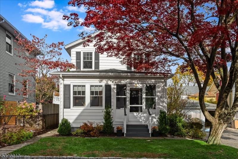 6 Fernwood Pl - Photo 1