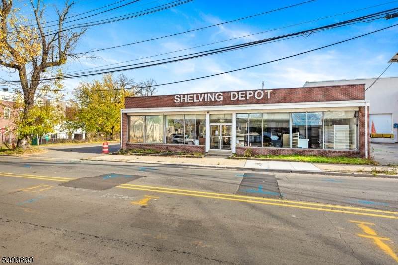 419 W Elizabeth Ave - Photo 1