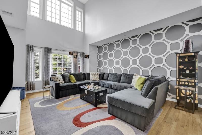 16 Main St - Photo 1