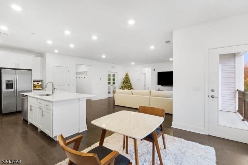 11 Veterans Way - Photo 1