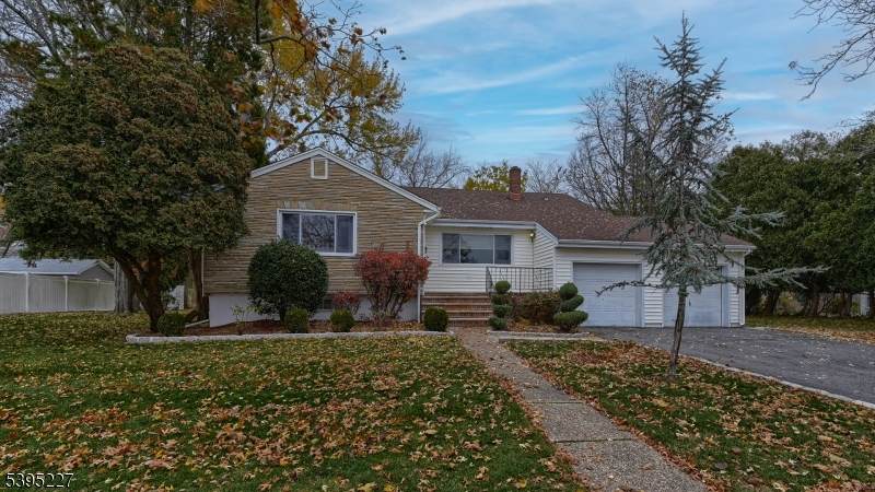 38 Augusta Dr - Photo 1