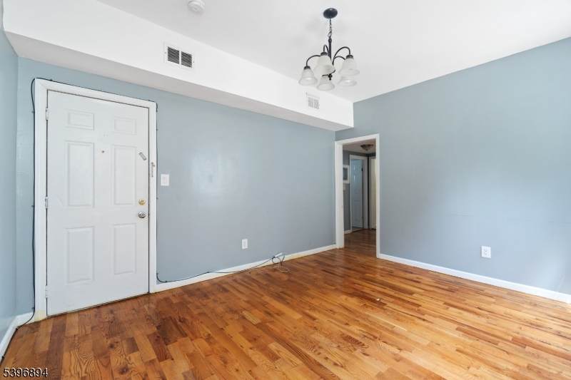 14 Treacy Ave - Photo 1