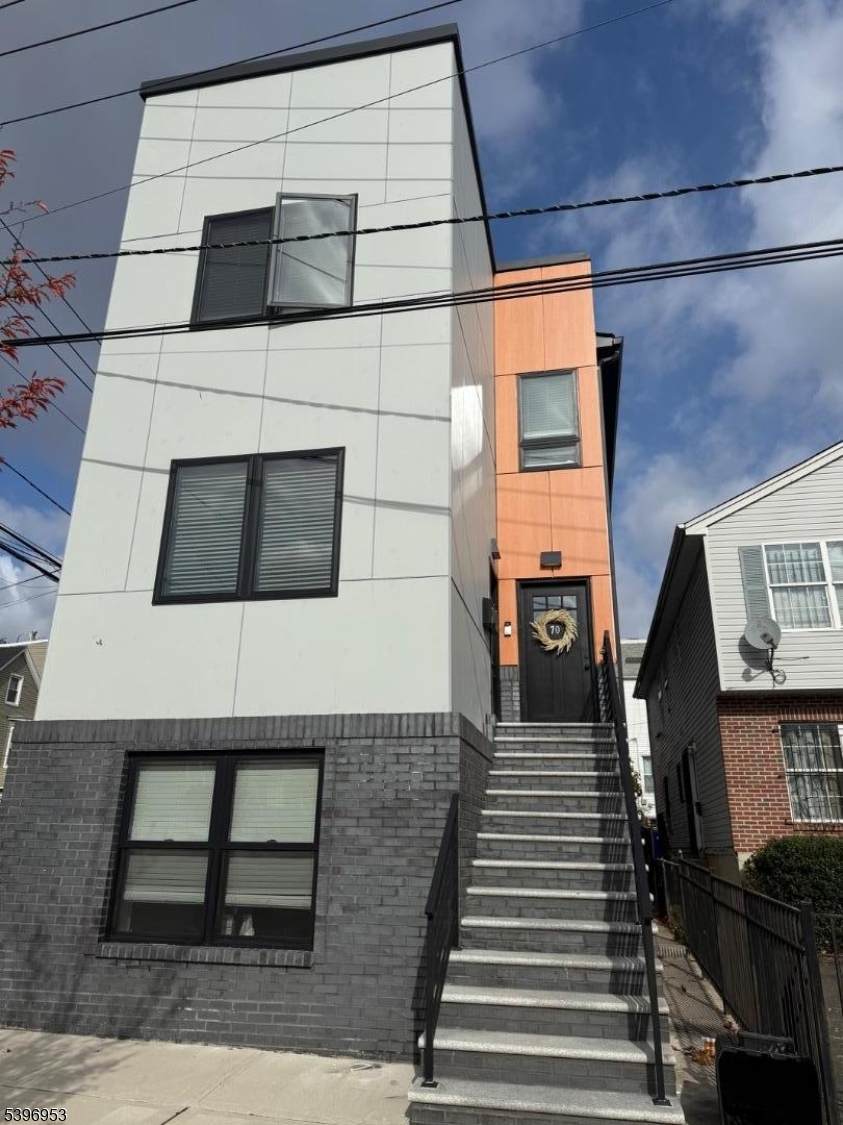 70 19Th Ave - Photo 1