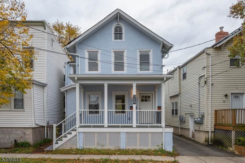 24 Dean St - Photo 1