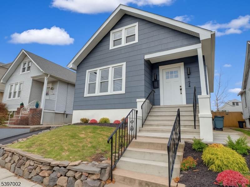 44 Laventhal Ave - Photo 1