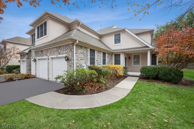 14 Hadley Ct - Photo 1