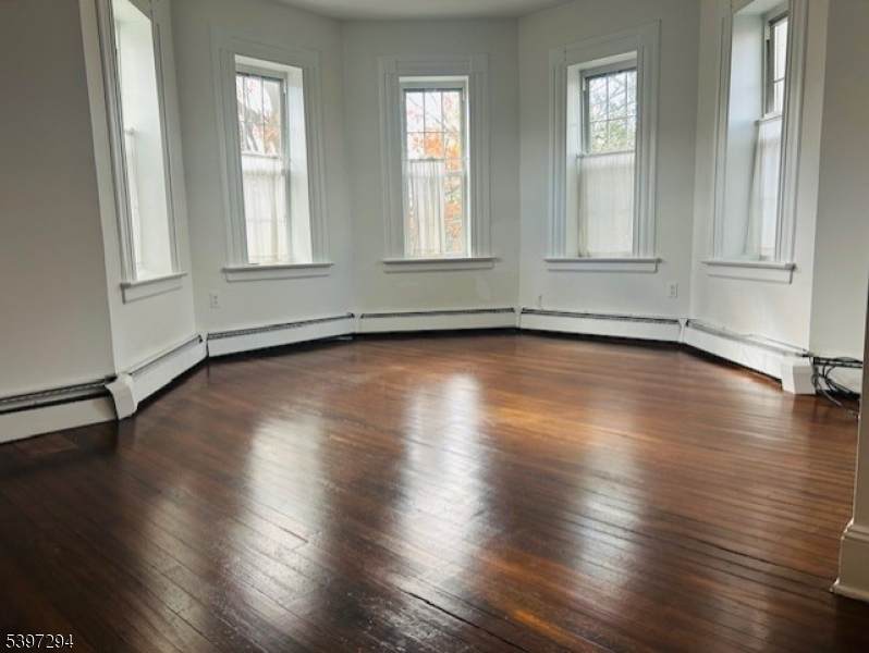 7 Norwood Ave - Photo 1