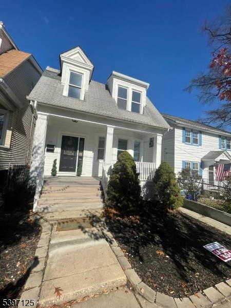 114 Overlook Ave - Photo 1