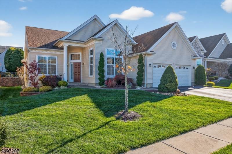 24 Fisher Island Ct - Photo 1