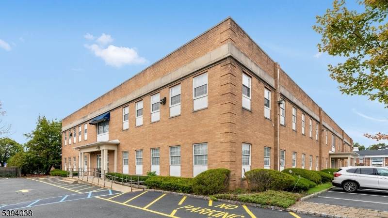 1033 Clifton Ave - Photo 1