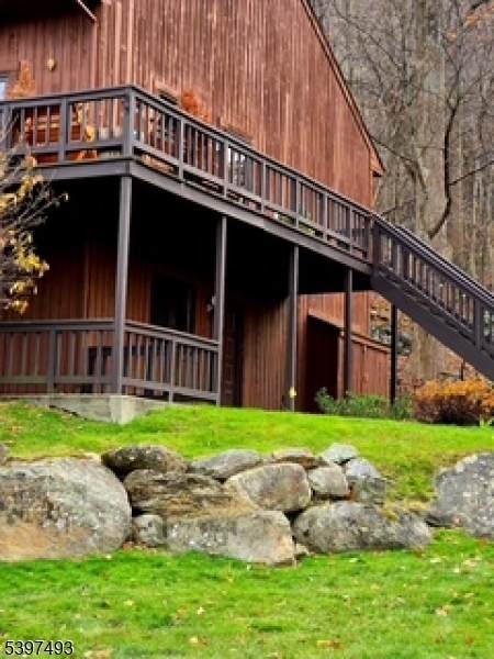 9 Augusta Dr - Photo 1