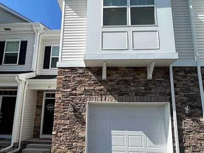 31 Gerhard Pl - Photo 1