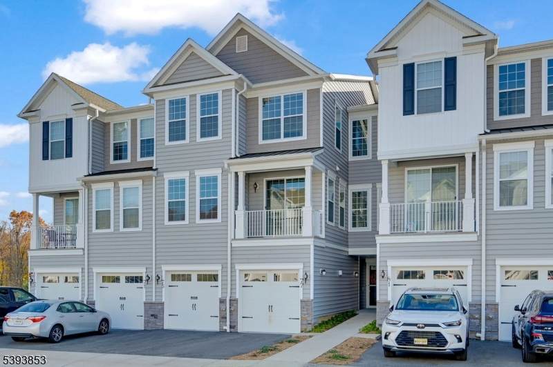 77 Sequoia Dr - Photo 1