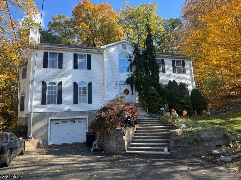 102 Garside Avenue - Photo 1