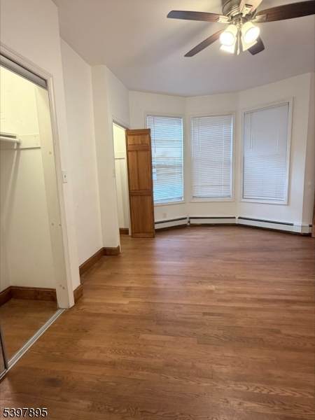 242 Grant Ave - Photo 1