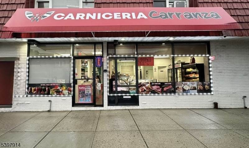 547 Anderson Ave - Photo 1