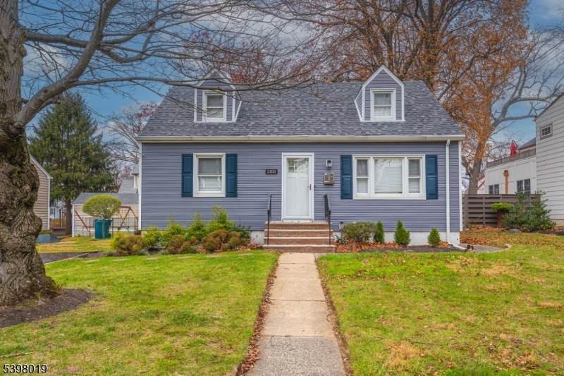 1305 Sunnyside Pl - Photo 1