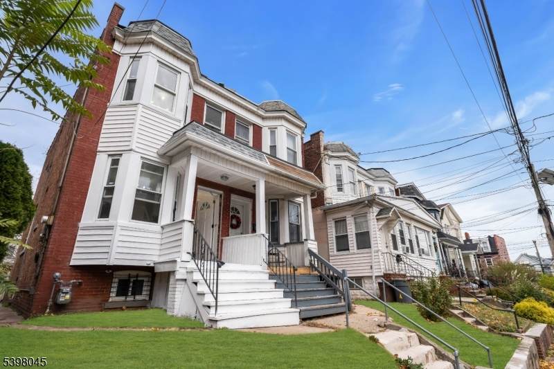 19 Stewart Pl - Photo 1