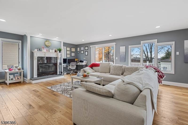 69 Colonial Rd - Photo 1