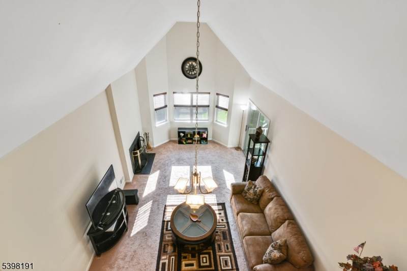 28 Kensington Dr - Photo 1