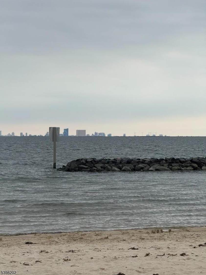 1427 Radio Rd - Photo 1