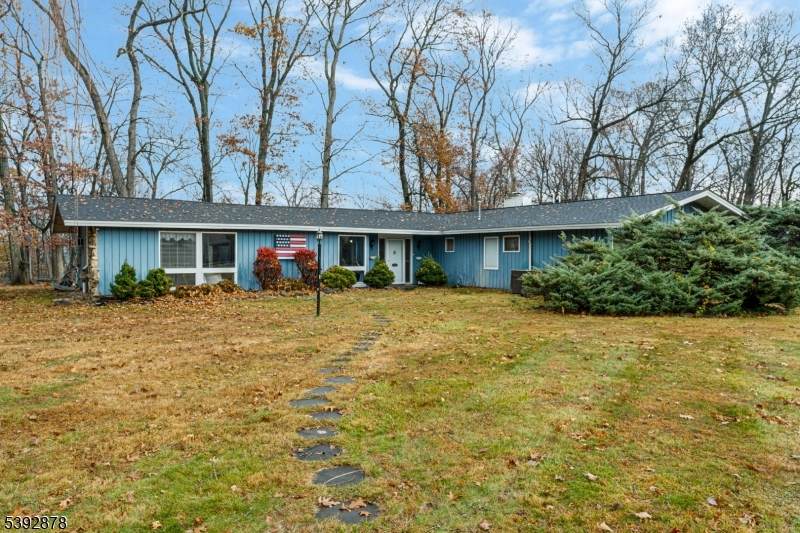 1825 Kennesaw Way - Photo 1