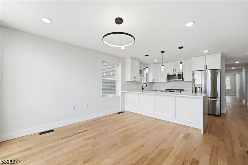 62 Hillside Ave - Photo 1