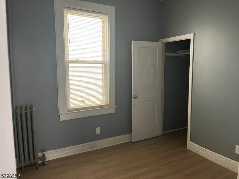 80 Vermont Ave - Photo 1