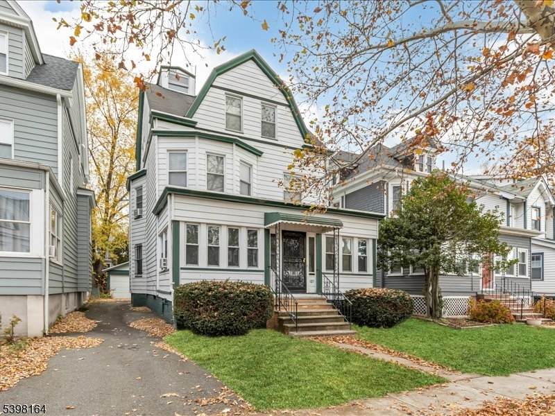 181 Greenwood Ave - Photo 1