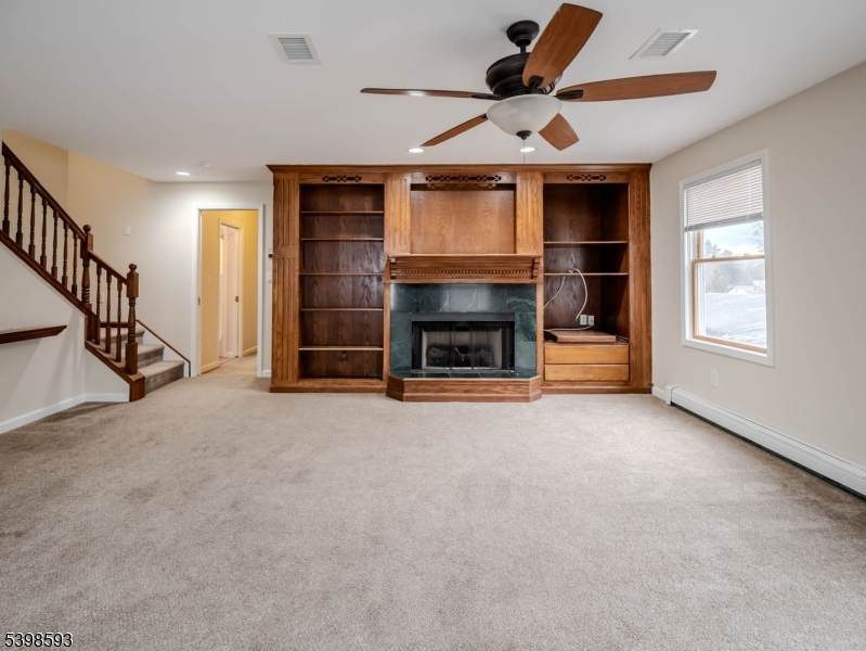 48 Unionville Ave C - Photo 1