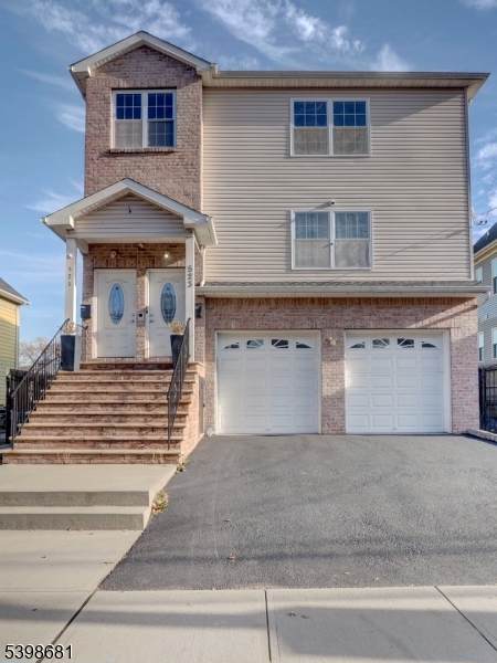 521 Walnut St - Photo 1