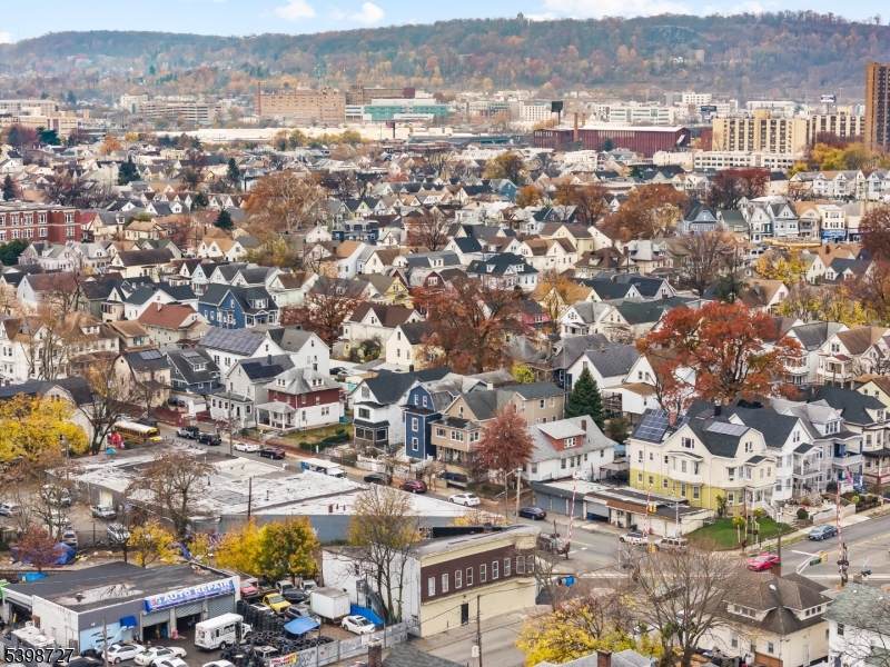 160 17Th Ave - Photo 1