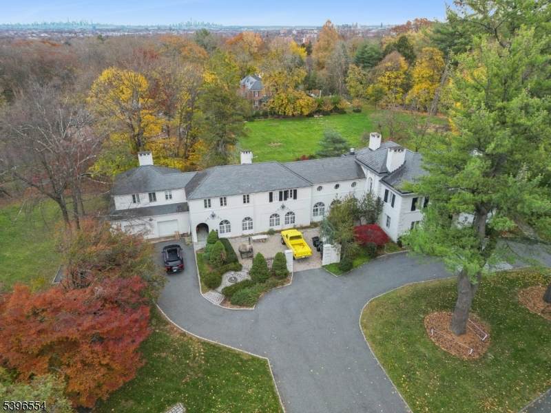 80 Glen Ave - Photo 1